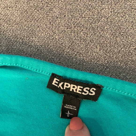 Express Top - Picture 4 of 4